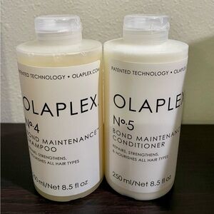 OLAPLEX No.4 and No.5 Bond Maintenance Duo